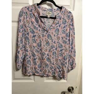 St. John's Bay Women's Medium Floral print Blouse Rayon Pink Preppy Professional
